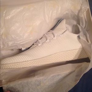 DS adidas/Pharrell Williams Human Race Tennis